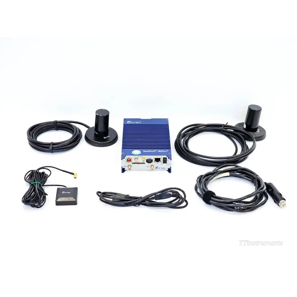 PCTEL SeeGull IBflex 08900S-E scanning receiver front view showing front panel display and connectors