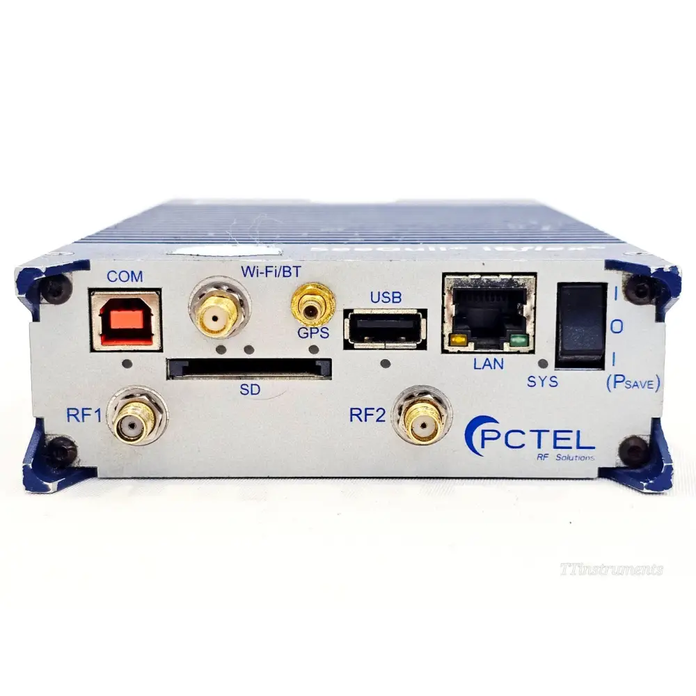PCTEL SeeGull IBflex 08900S-E front panel close-up showing COM, Wi-Fi/BT, GPS, USB, SD, RF1, RF2, LAN, SYS and power switch ports