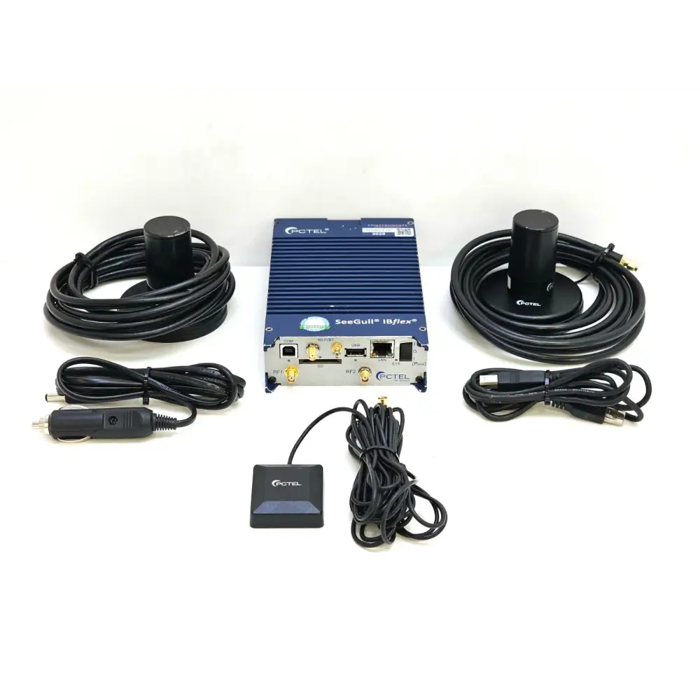 PCTEL SeeGull IBflex 08900S scanning receiver front view showing front panel display and connectors