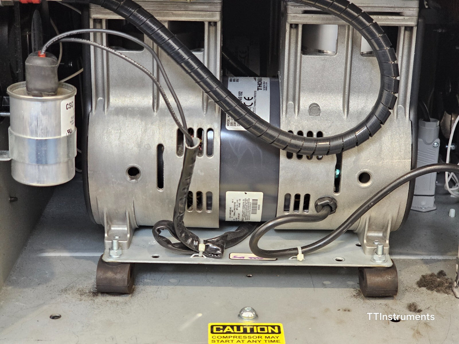 Peak Scientific Instruments Genius ABN2ZA Nitrogen Generator MFD 2017