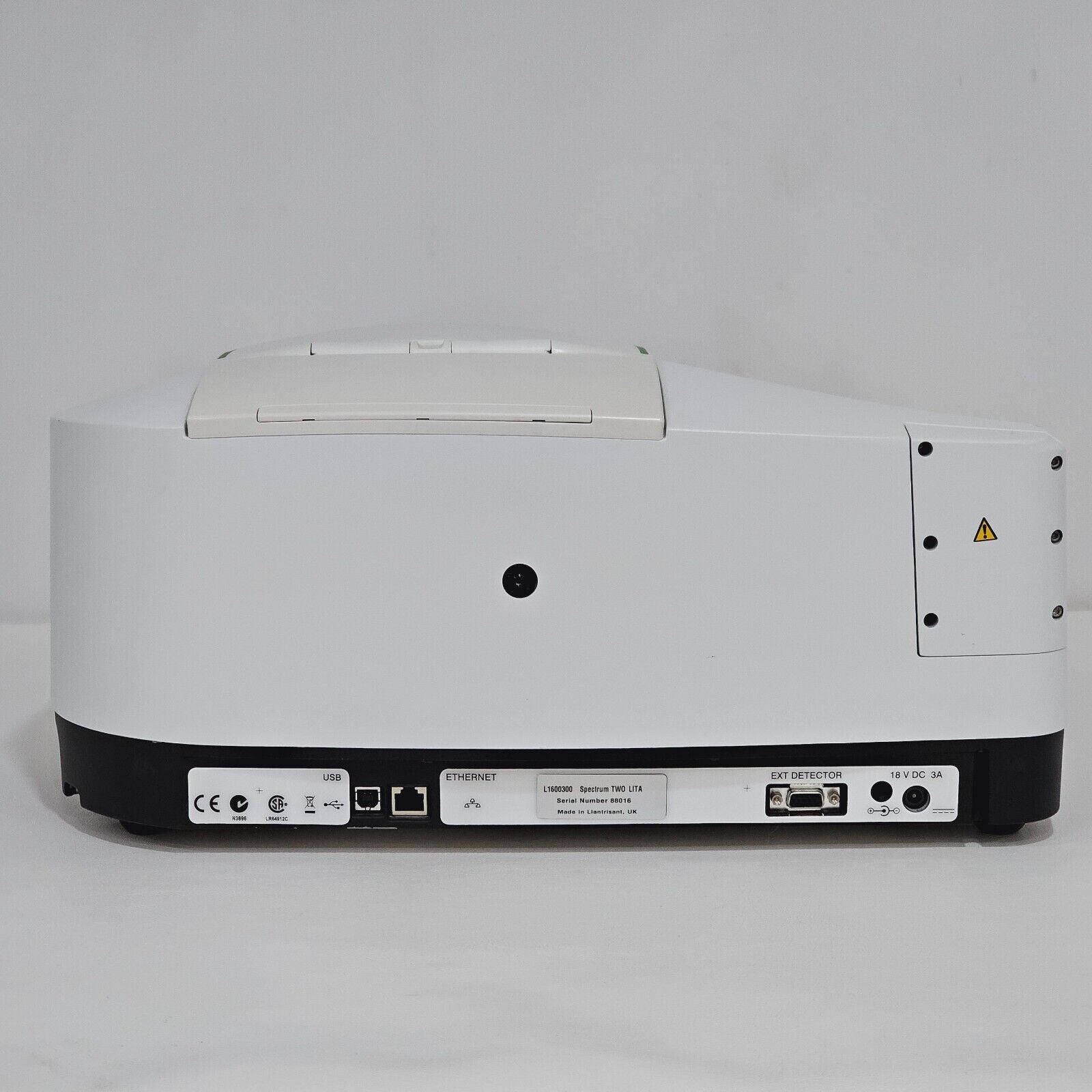 Perkin Elmer L1600300 FT-IR Spectrometer Spectrum TWO LITA with Laptop & Software
