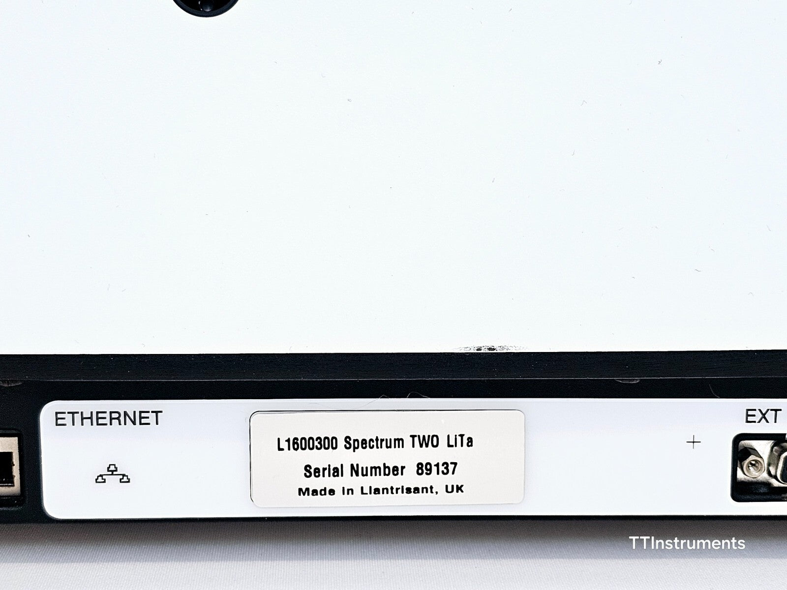 Perkin Elmer l1600300 FT-IR Spectrometer TWO LITA with UATR Sampling Accessory