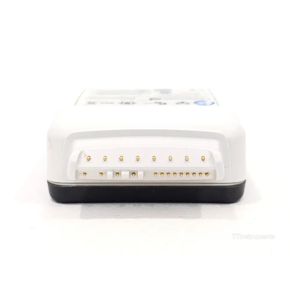 Philips IntelliVue MX40-2B4 top connector close-up showing gold-pin docking interface for battery and accessories