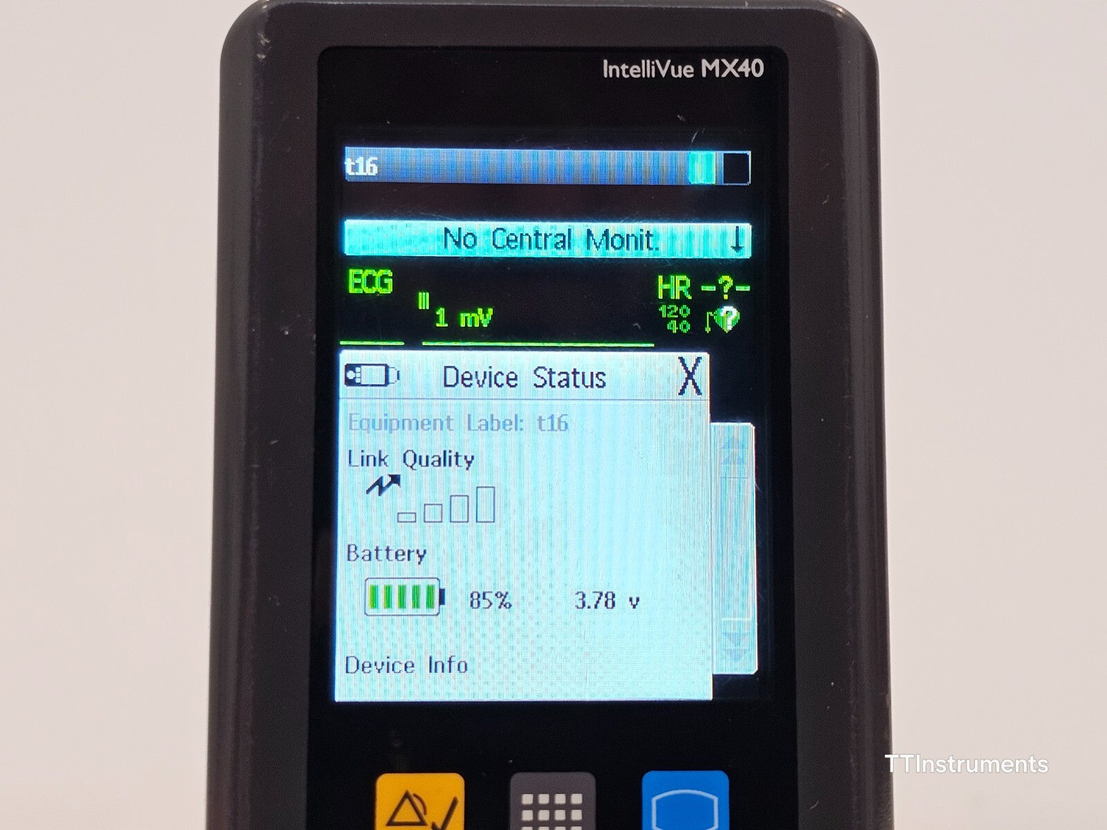 Philips IntelliVue MX40-2B4 Patient Monitor + 2x Batteries MX40 MFD 2019