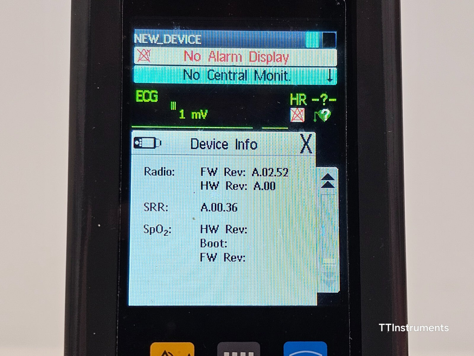 Philips IntelliVue MX40-2B4 Patient Monitor + 2x Batteries MX40 MFD 2018