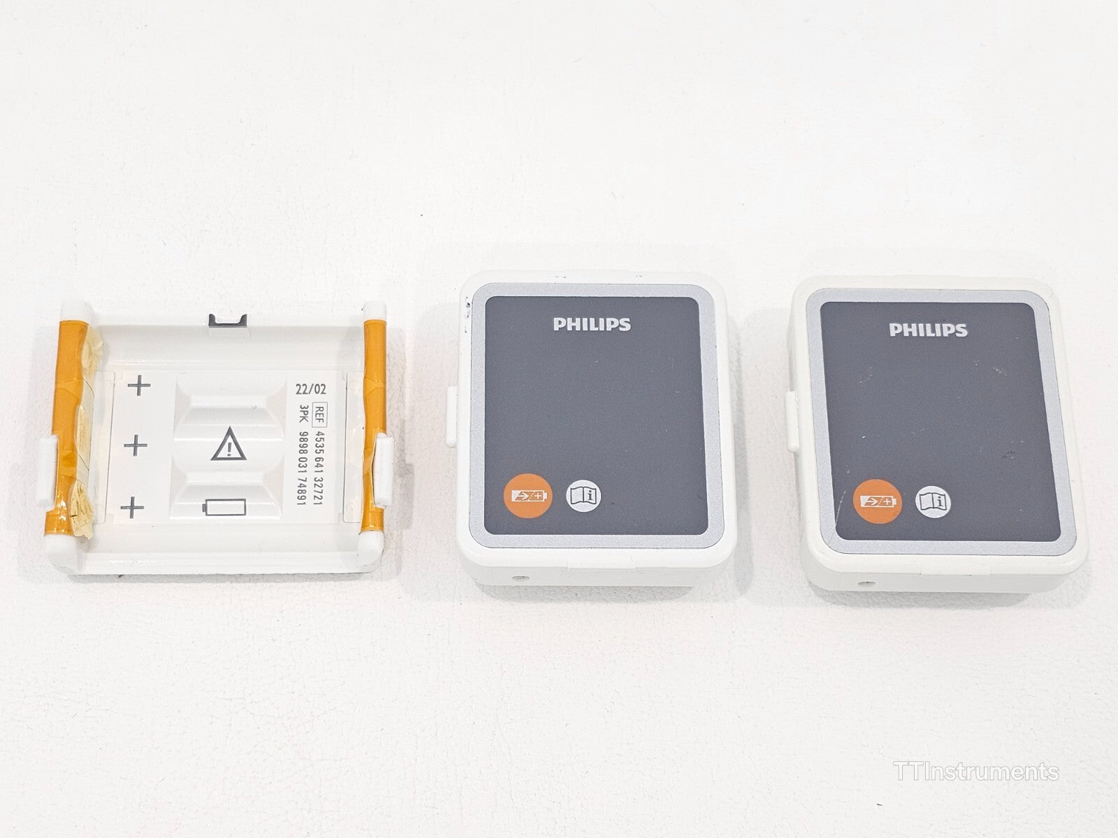 Philips IntelliVue MX40-2B4 Patient Monitor + 2x Batteries MX40 MFD 2018