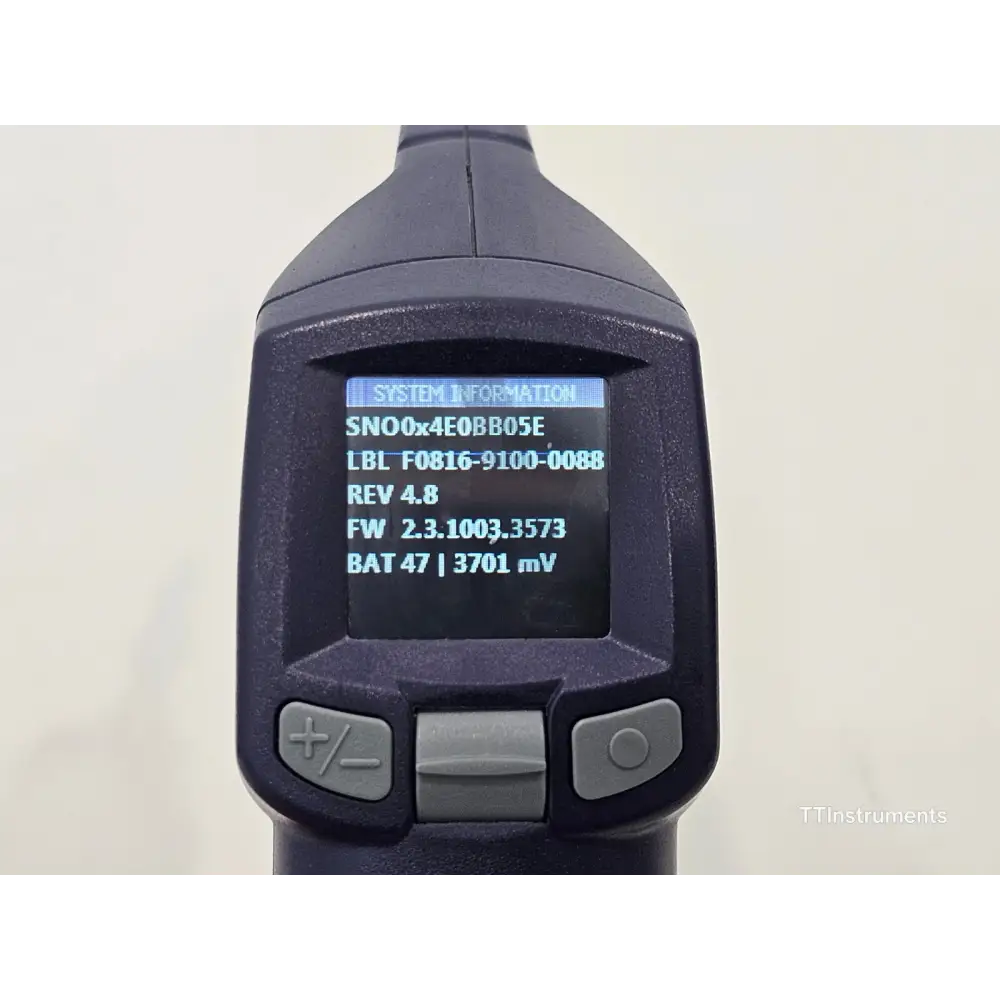 FiberChek display screen showing visible line — cosmetic fault as described