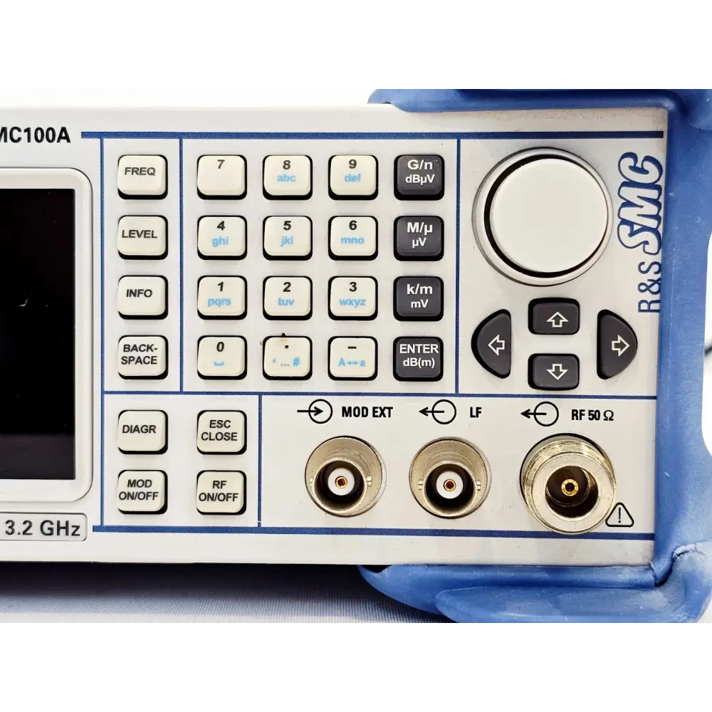 Rohde & Schwarz SMC100A 9 khz - 3.2 GHz Signal Generator SMC-B103 Option R&S SMC