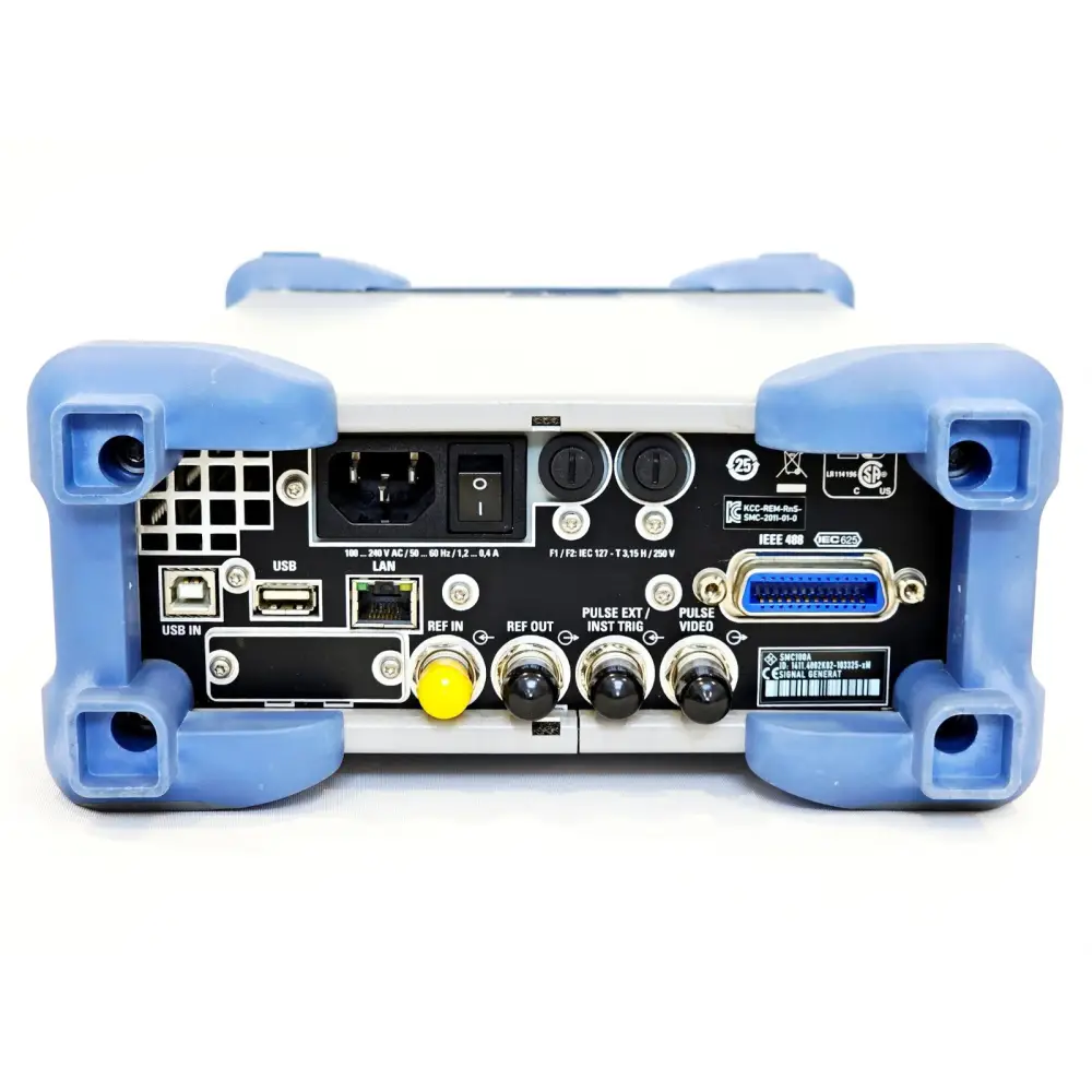 Rohde & Schwarz SMC100A 9 khz - 3.2 GHz Signal Generator SMC-B103 Option R&S SMC