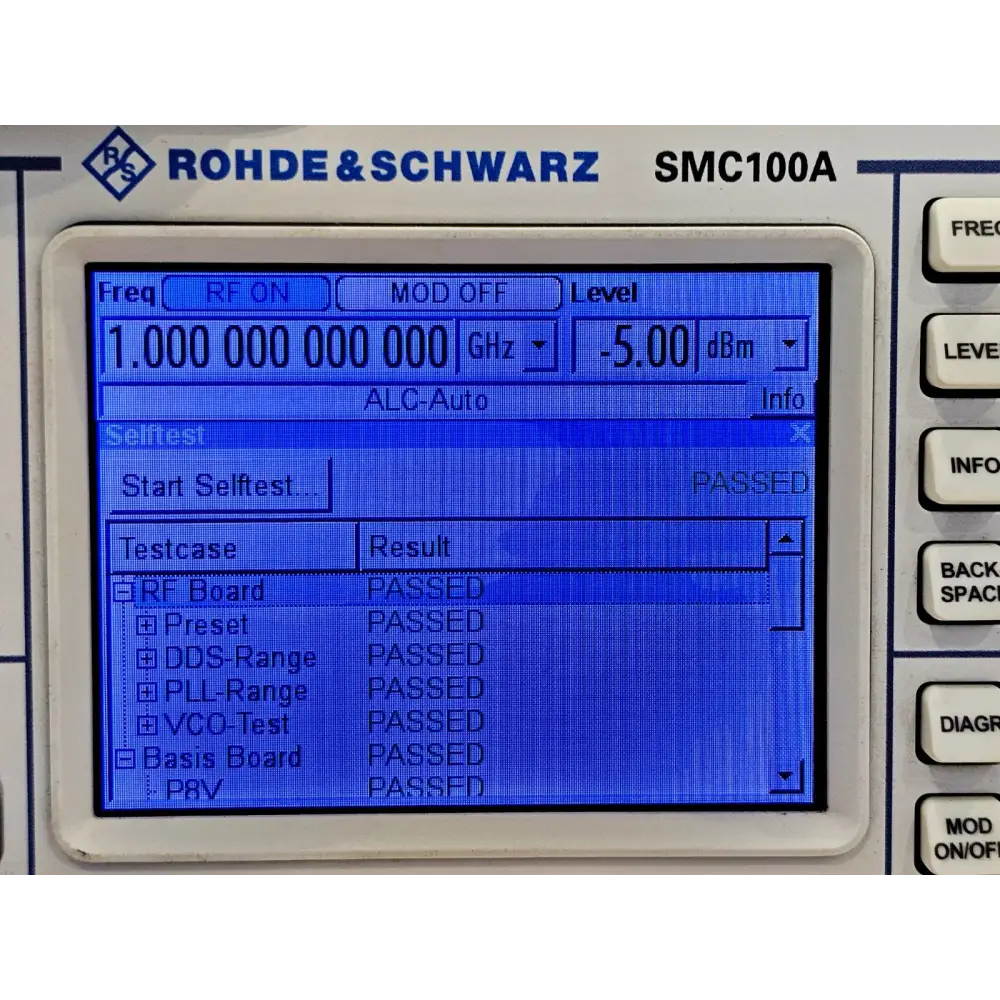 Rohde & Schwarz SMC100A 9 khz - 3.2 GHz Signal Generator SMC-B103 Option R&S SMC