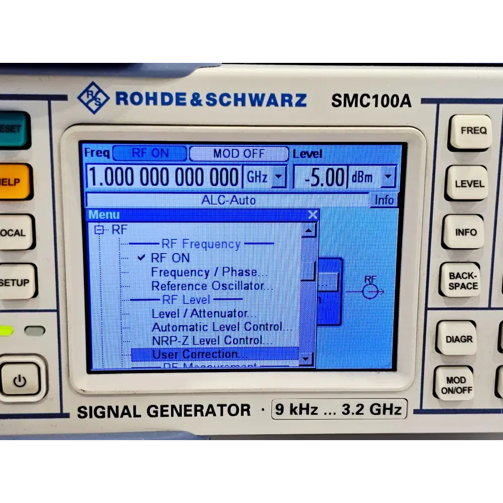 Rohde & Schwarz SMC100A 9 khz - 3.2 GHz Signal Generator SMC-B103 Option R&S SMC