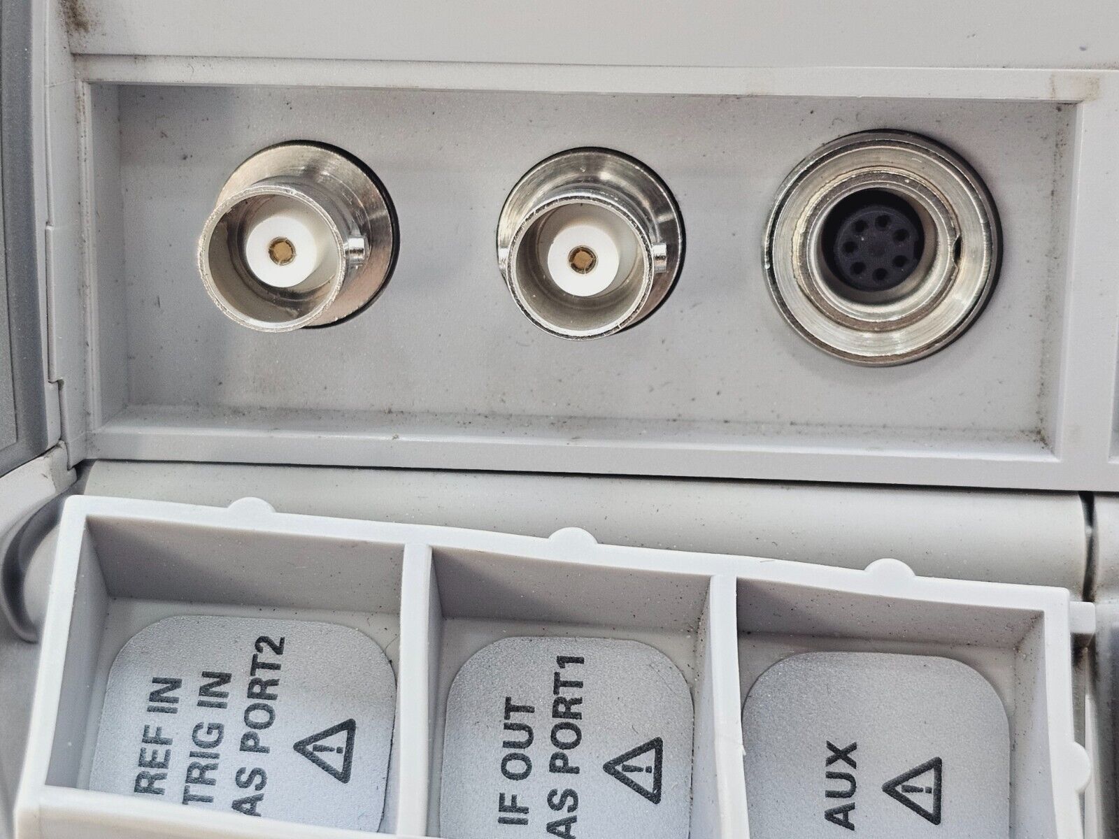 Rohde & Schwarz ZVH4 Cable & Antenna Analyzer Option K39 100 kHz - 3.6 GHz CALIB