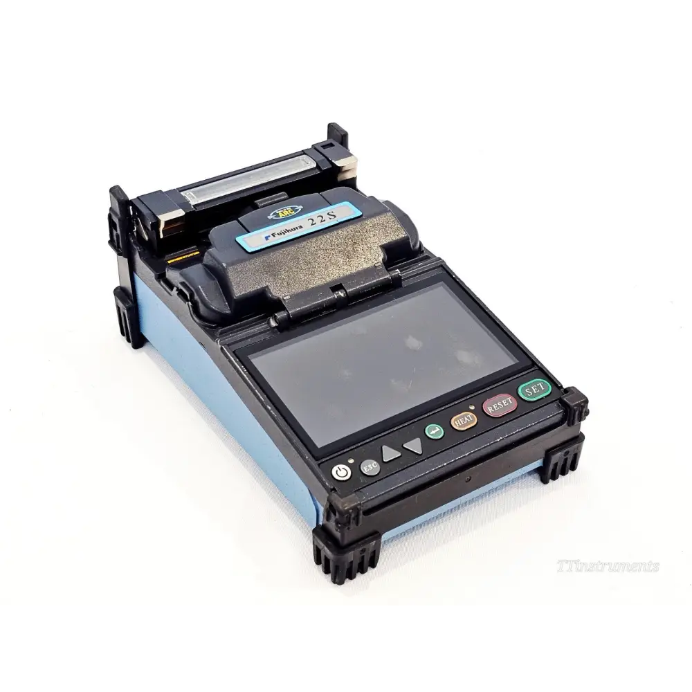 Fujikura CT-50 fibre cleaver with carrying case and guide plate included in sale