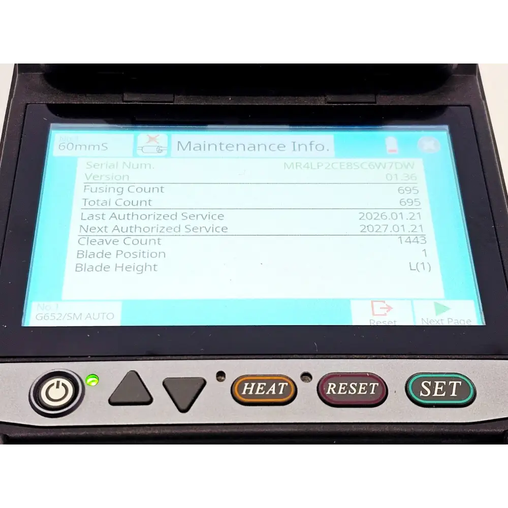 Fujikura 31S+ maintenance screen showing fusing count 695, firmware v01.36 and service date Jan 2026