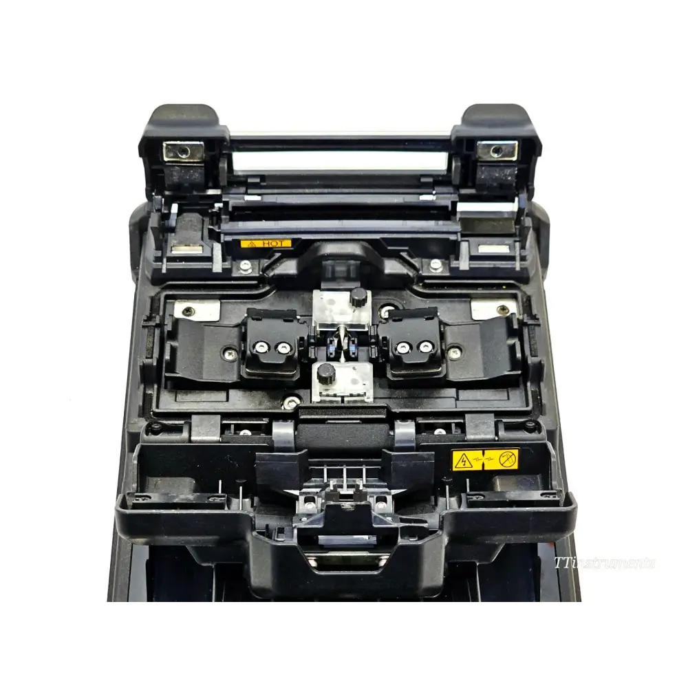 Fujikura CT-50 Bluetooth fibre cleaver included with the 41S+ kit