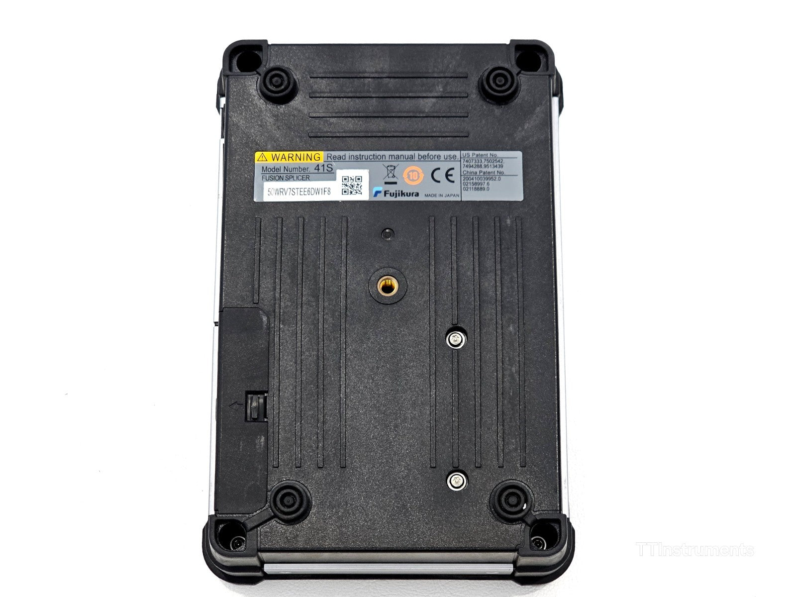 Fujikura CT-50 Bluetooth fibre cleaver included with the 41S fusion splicer kit