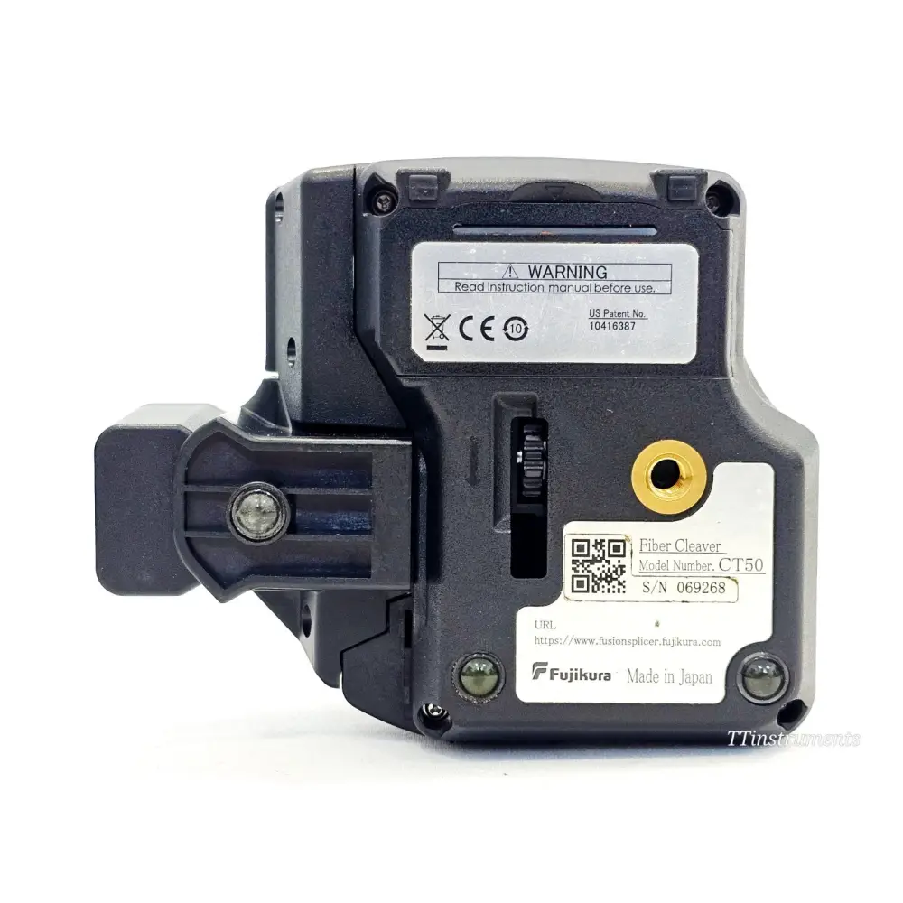 Fujikura CT50 fibre cleaver rear label showing serial number 069268, CE mark, US Patent, and Made in Japan