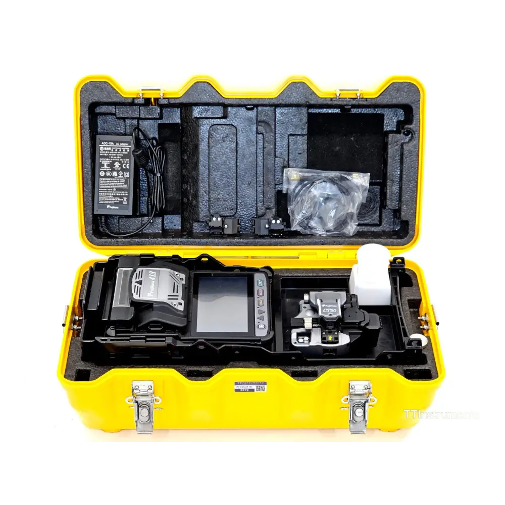 Fujikura 41S active cladding fusion splicer with CT-50 fibre cleaver and hard carrying case