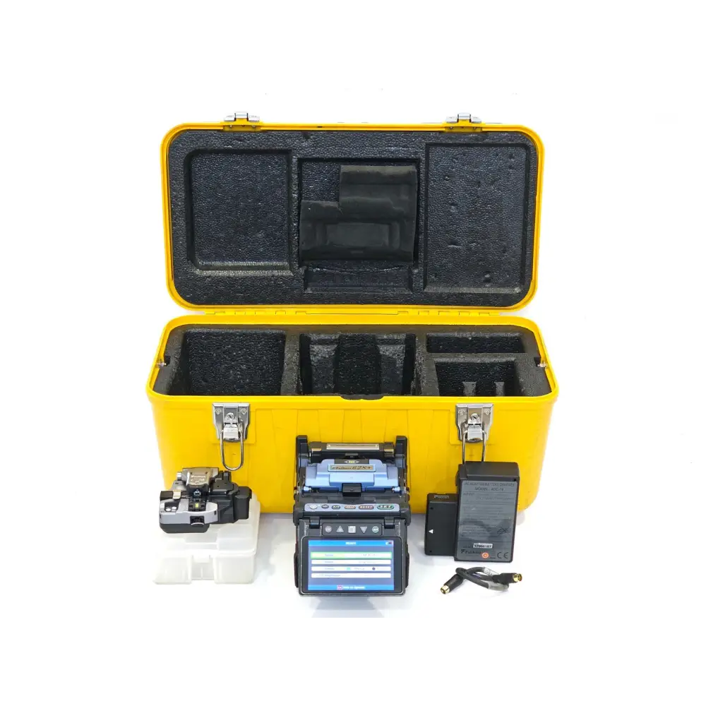 Fujikura 62S+ SM MM core alignment fusion splicer front view showing display and wind protector