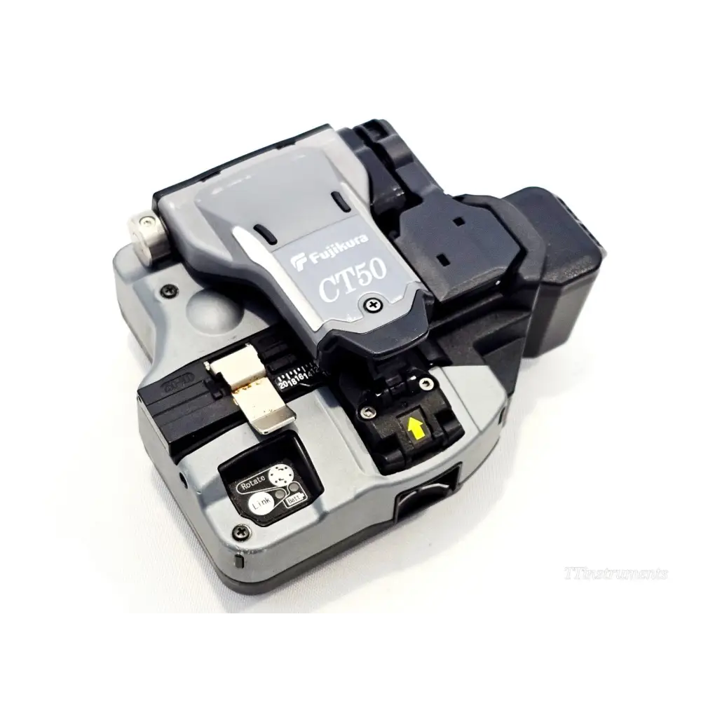Fujikura CT50 fibre cleaver top view showing cleaving mechanism, blade carrier, Rotate/Link buttons and guide plate