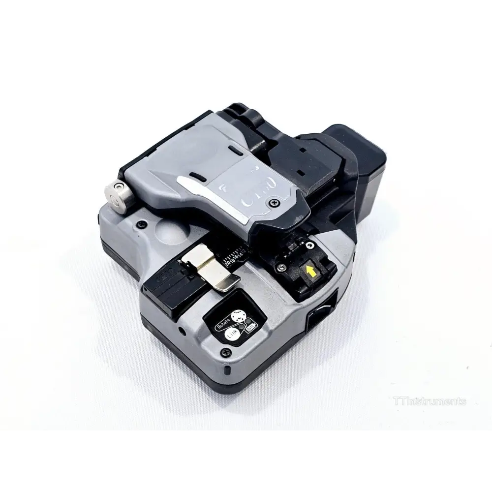 Fujikura FSM-60S carry case with splicer and accessories packed inside