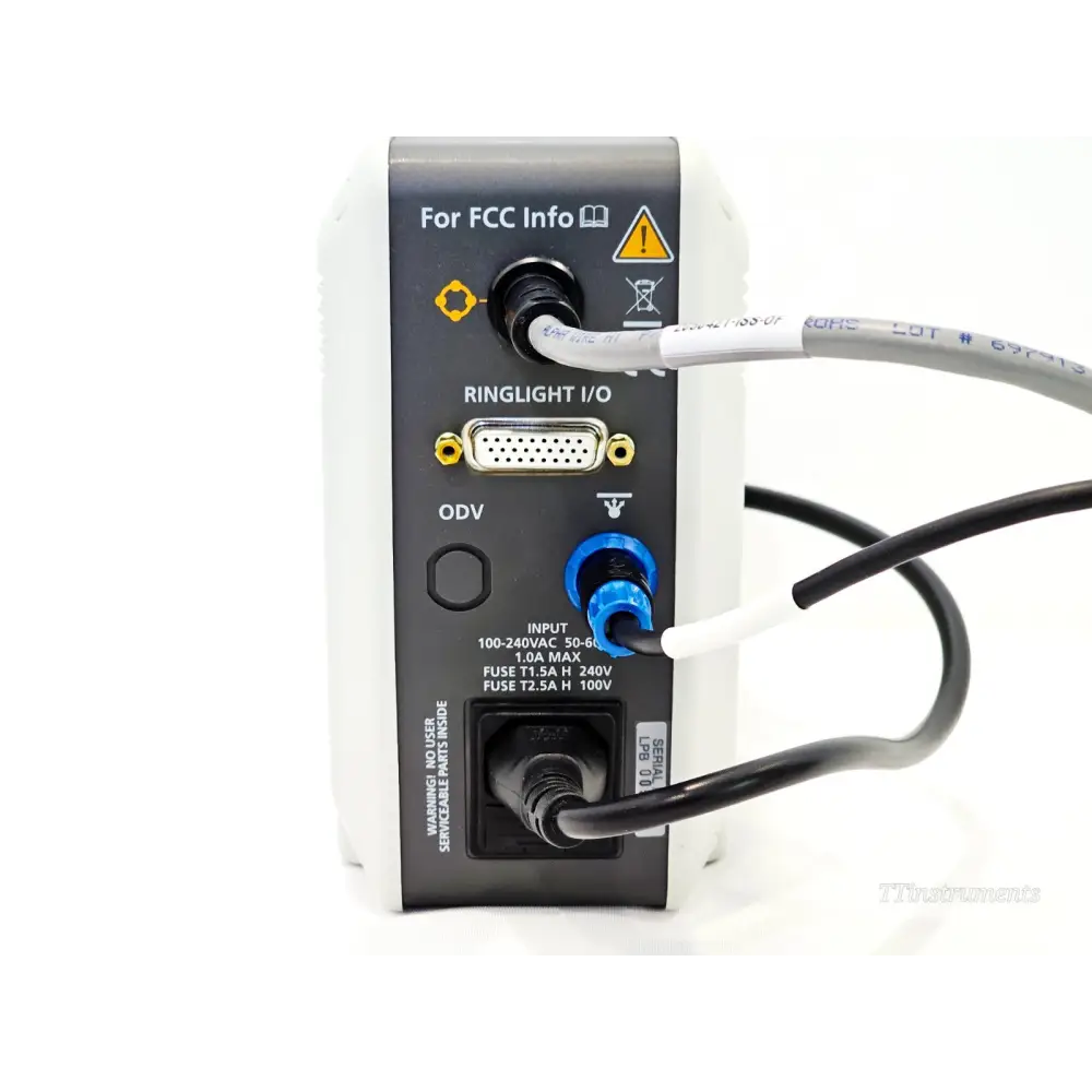 Close-up sample view through Lynx EVO demonstrating depth of field and optical resolution