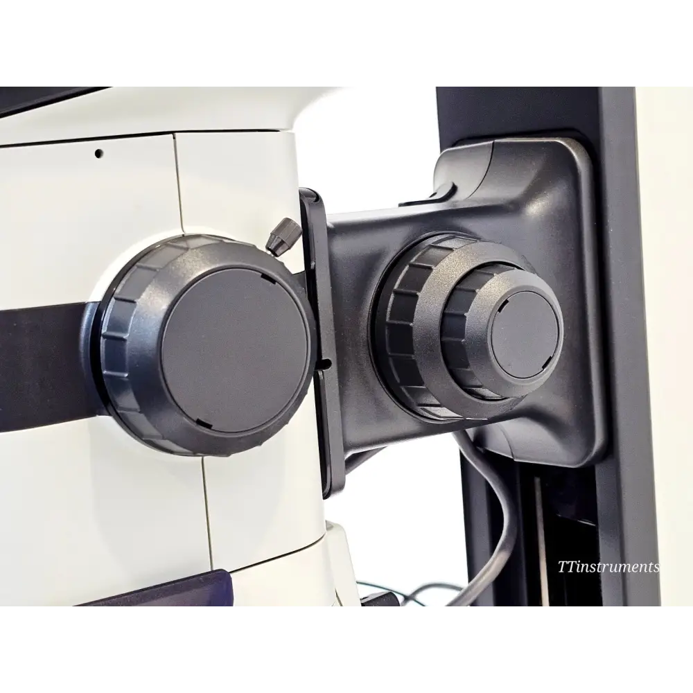 Lynx EVO microscope power supply unit included in the sale