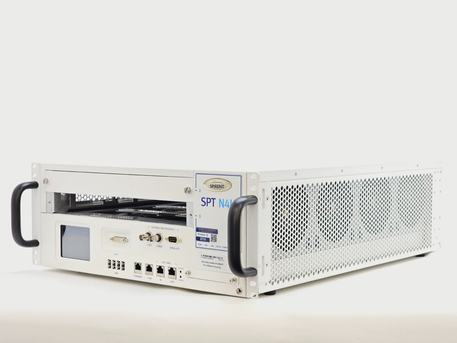 Spirent SPT-N4U-220 chassis management interface showing sync status as Synchronized