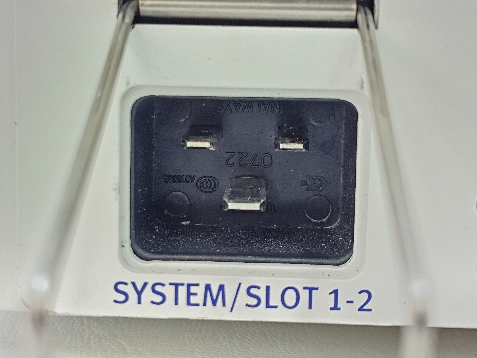 Spirent SPT-N4U-220 chassis TestCenter software connection status showing Status Up