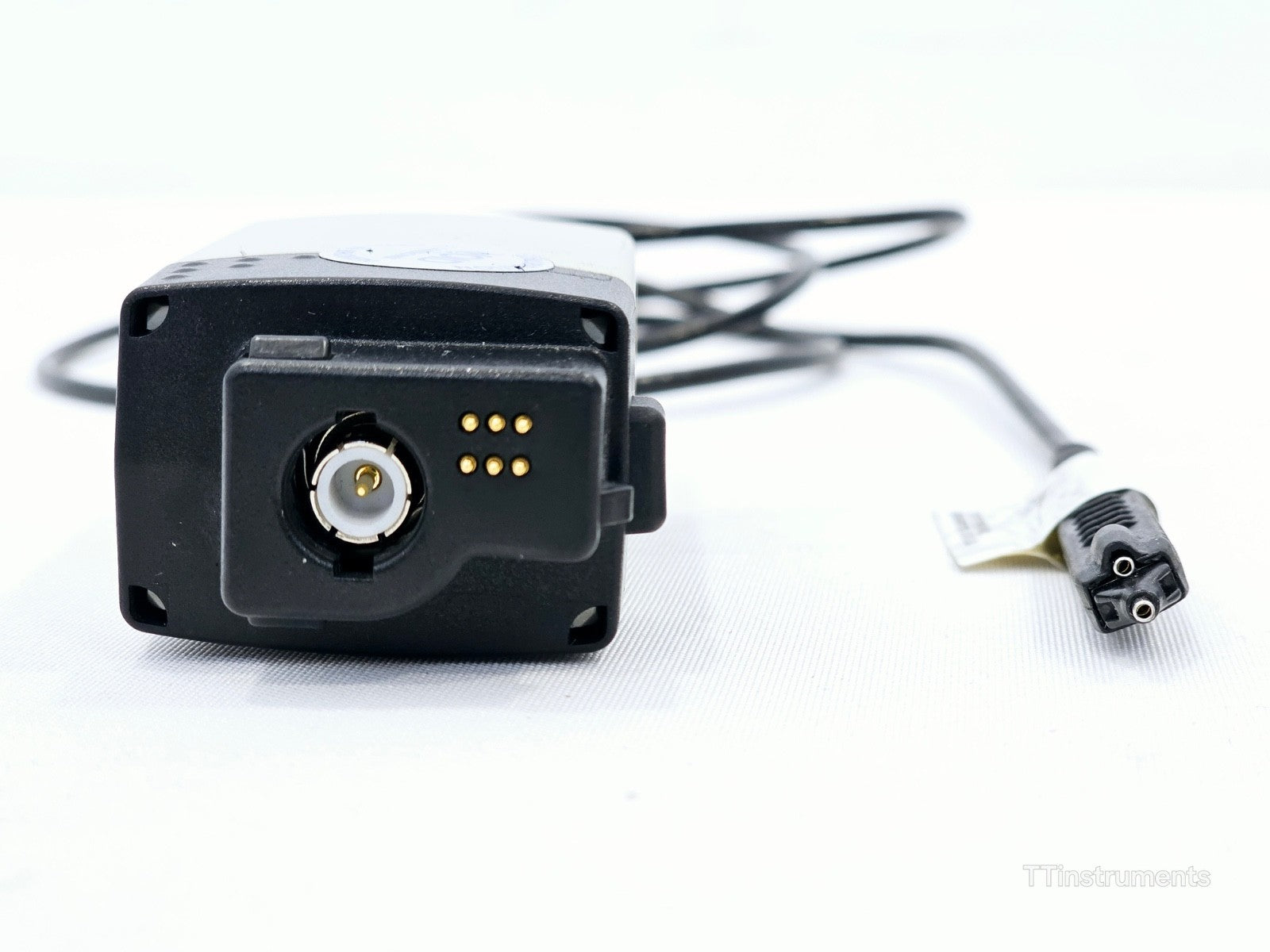 Tektronix TAP2500 probe supplied with carrying case and accessory case