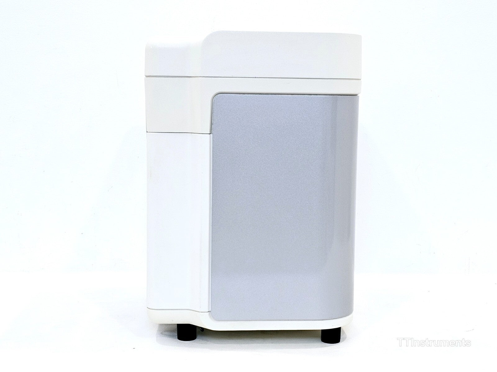 Thermo Fisher Attune NxT Cytometer 4 laser A29009 + Autosampler NxT Gen A25529