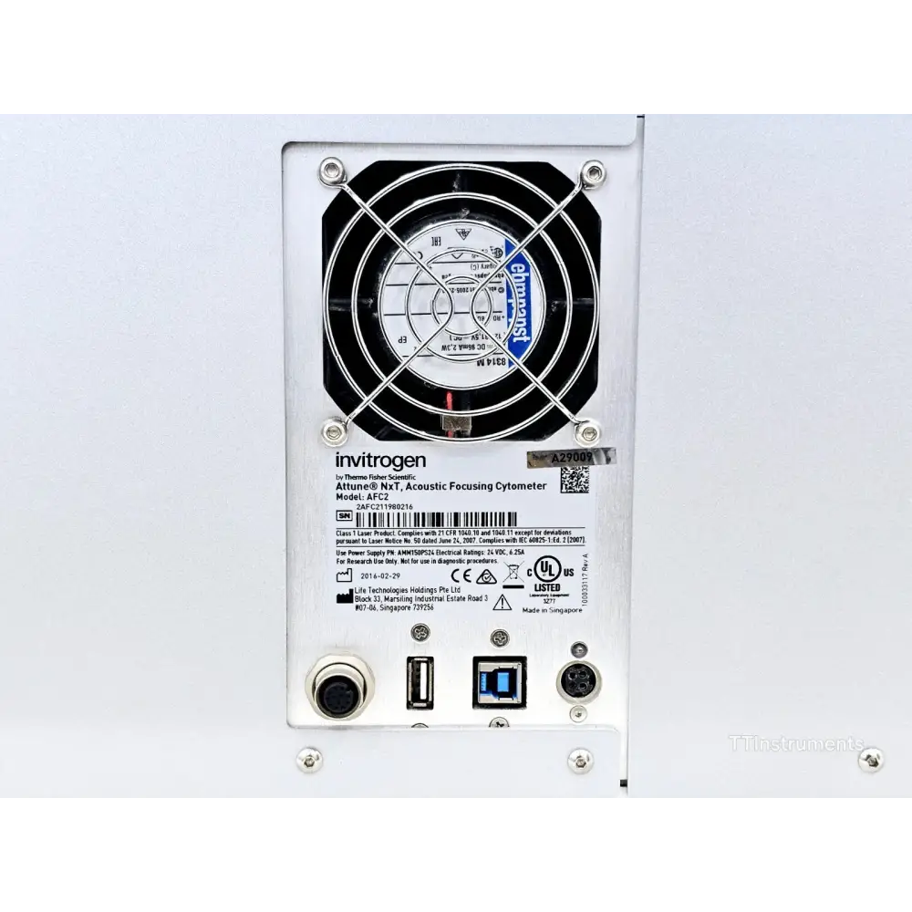 Power supplies included with the Attune NxT cytometer and Autosampler bundle