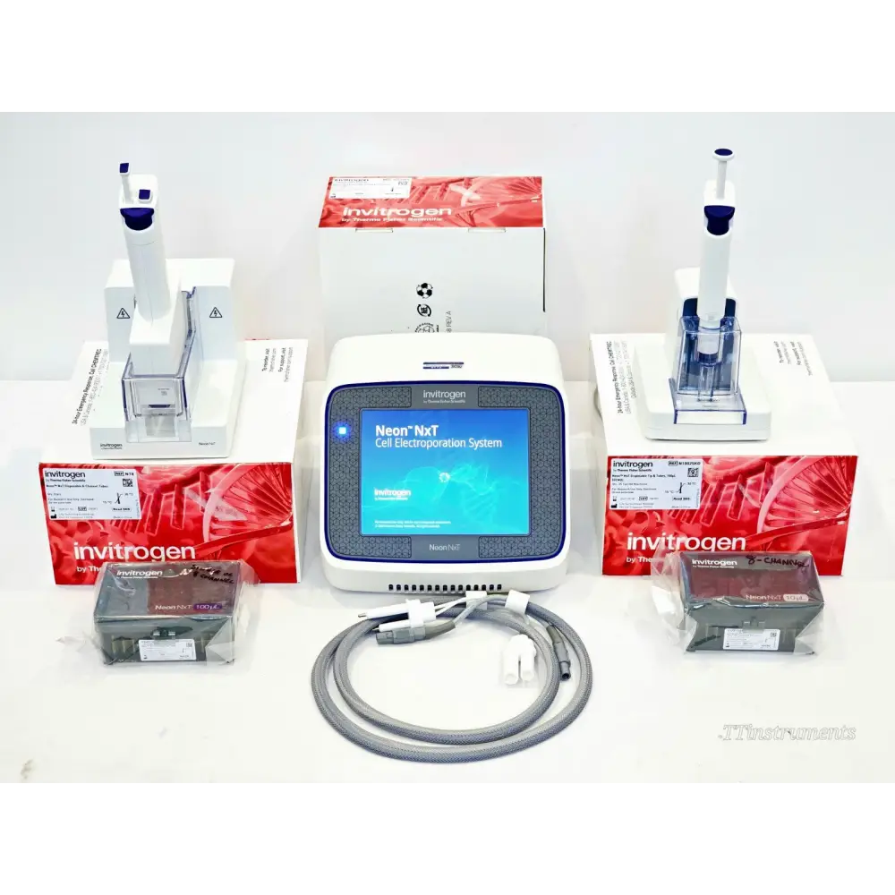 Invitrogen Neon NxT NEON18S Electroporation System full bundle — pulse generator, both pipette stations, pipettes, and consumables