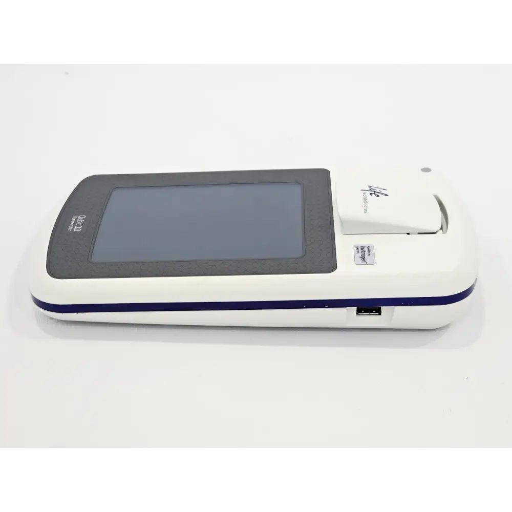 Invitrogen Qubit 3.0 Fluorometer rear panel showing USB and power connections