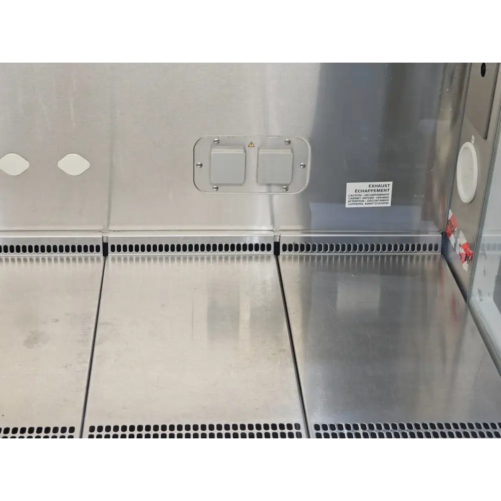 Thermo Scientific Herasafe 2030i cabinet serial number and rating label