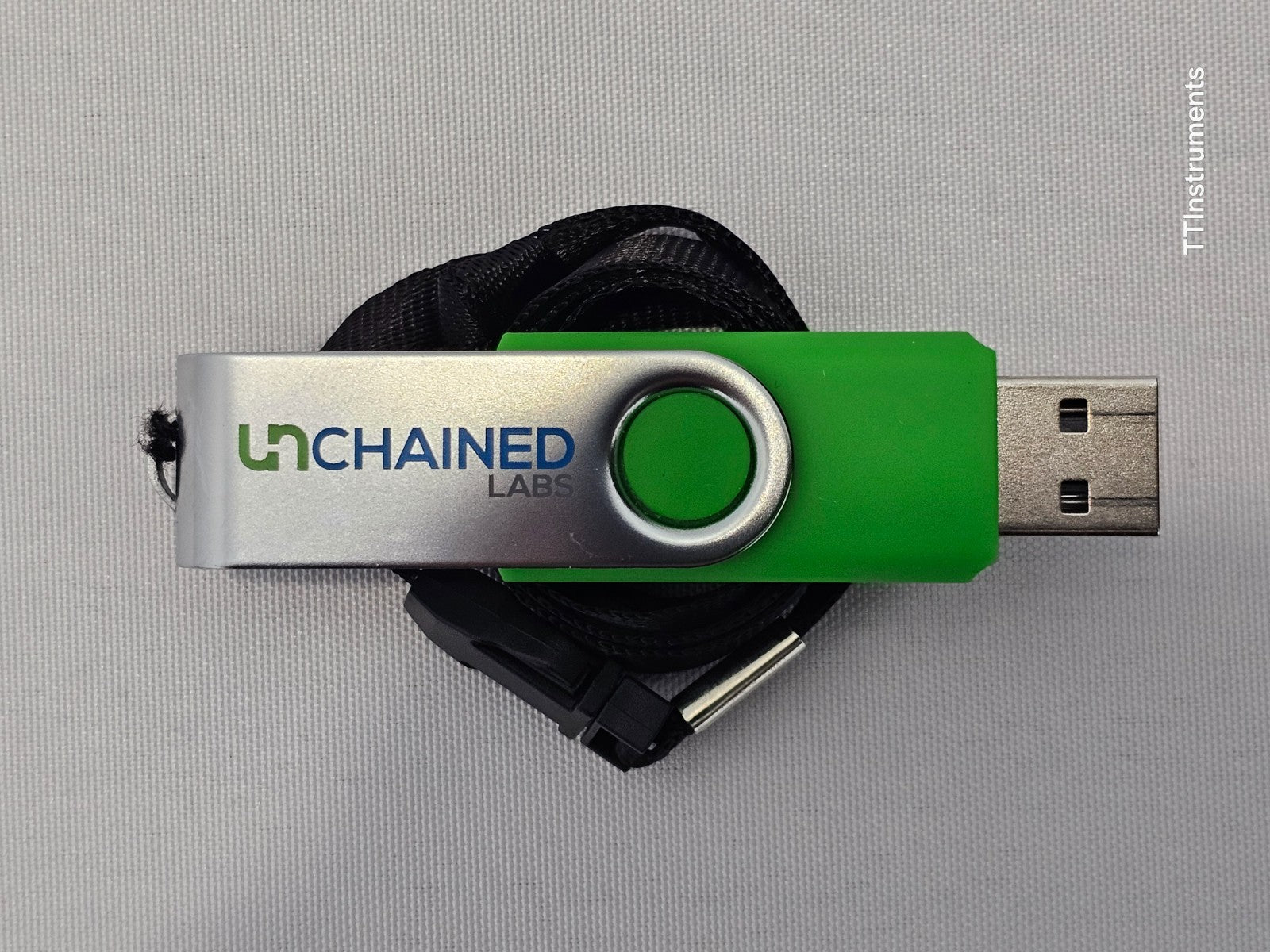 Unchained Labs Lunatic UV/VIS 230-750nm Spectrophotometer w/ Laptop and Software