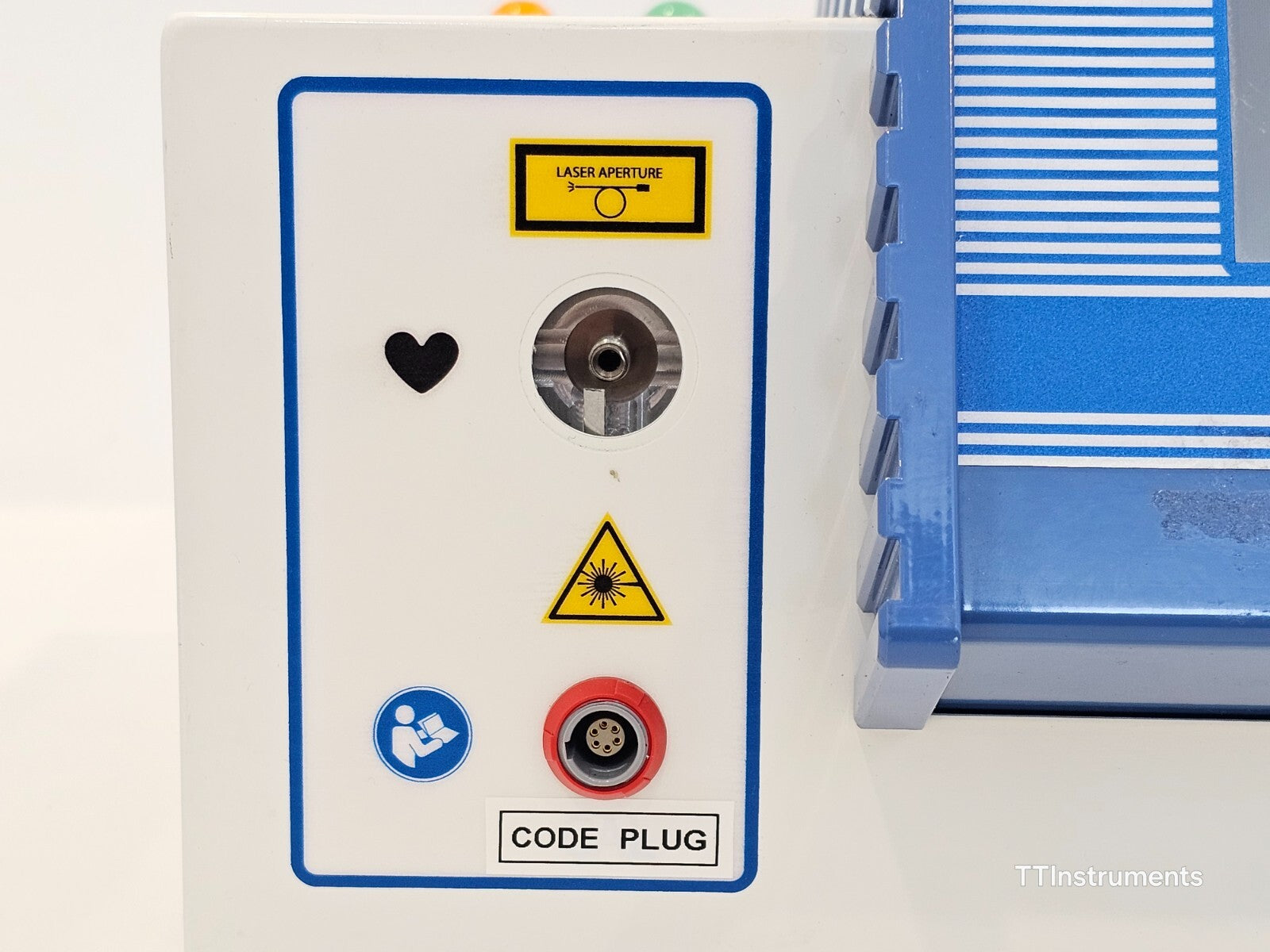 Untested Quanta System Q1 D-8 Diode Laser with Pedal Foot Switch MFG 2018