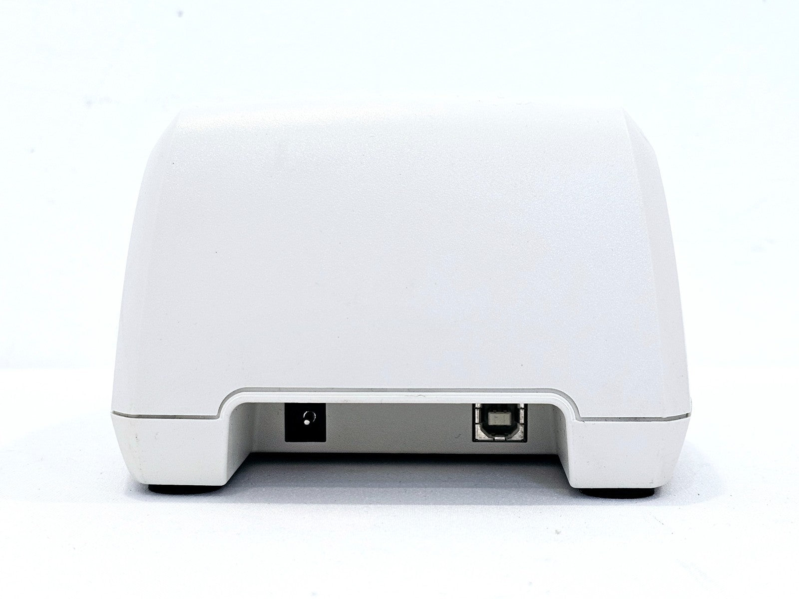 Verathon BVI 9400 Charger 0570-0193 & 2 Batteries 02400-0066 .