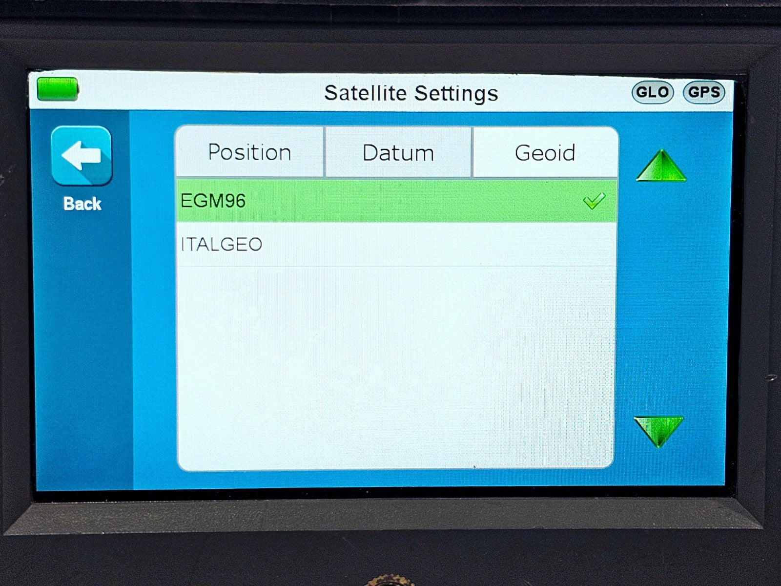 Viavi RFV-2000 antenna alignment tool showing camera licence active on device screen