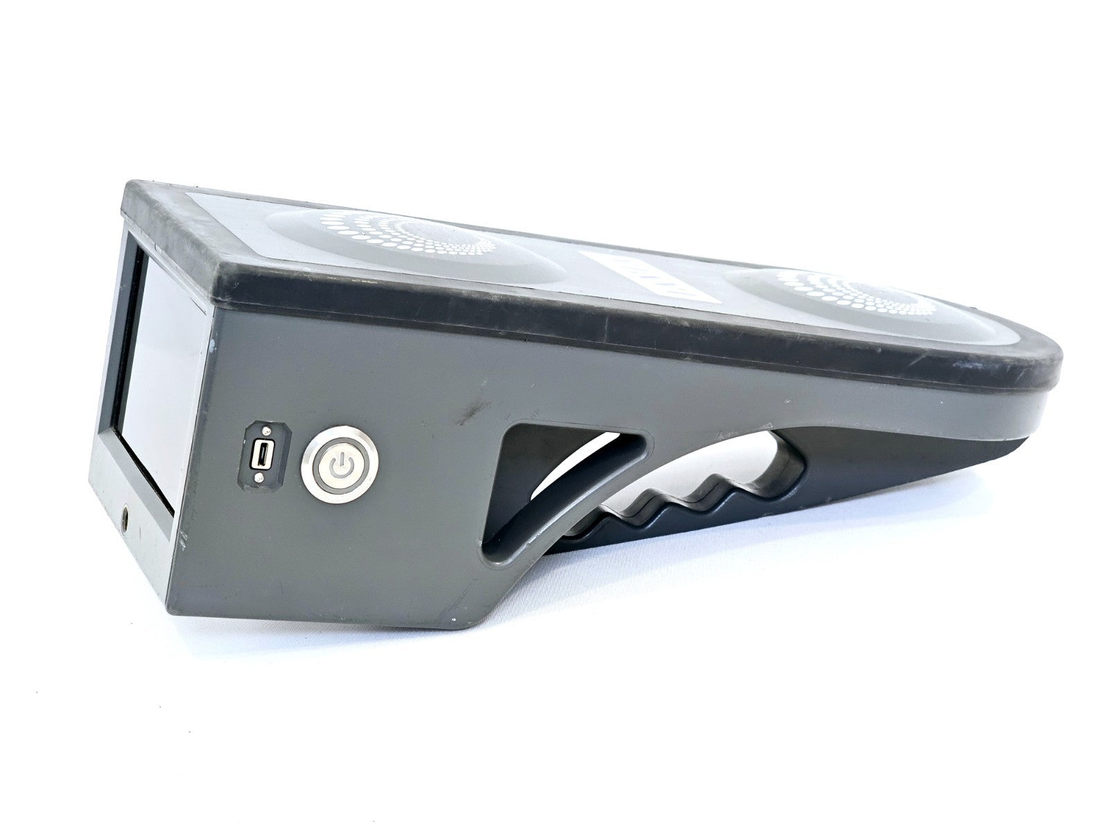 Viavi 3Z RF Vision RFV-2000 mounted on antenna using universal strap clamp