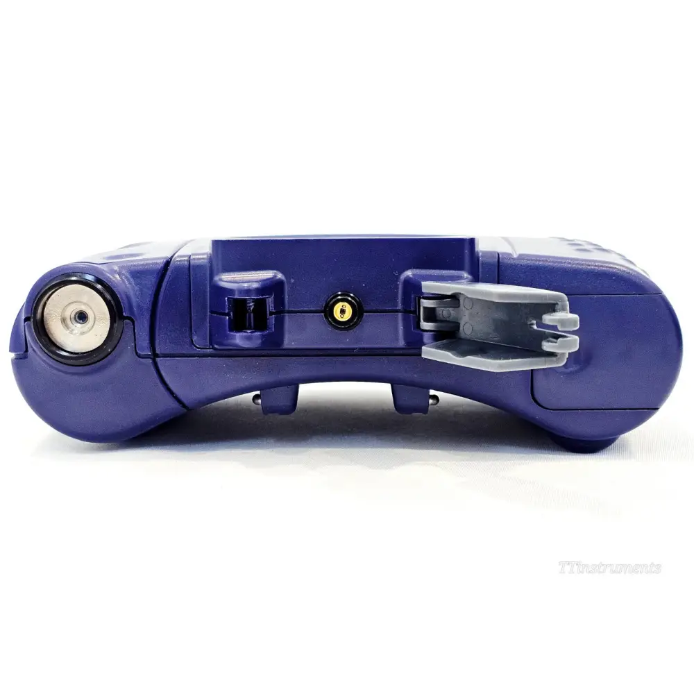 JDSU HP2-60-P4 bottom view showing UPP optical port, battery latch and probe input connector