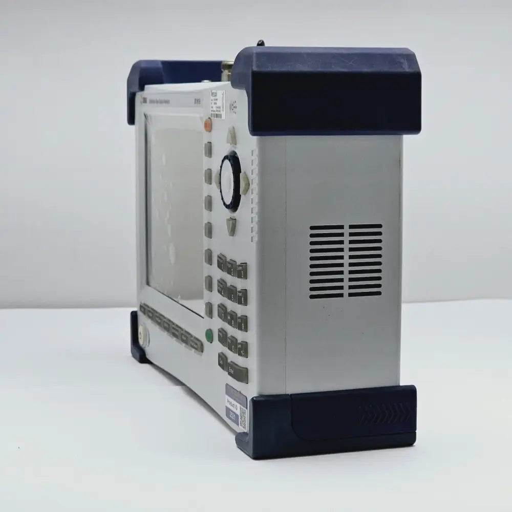 CellAdvisor JD785B optical hardware port and USB accessory connection detail