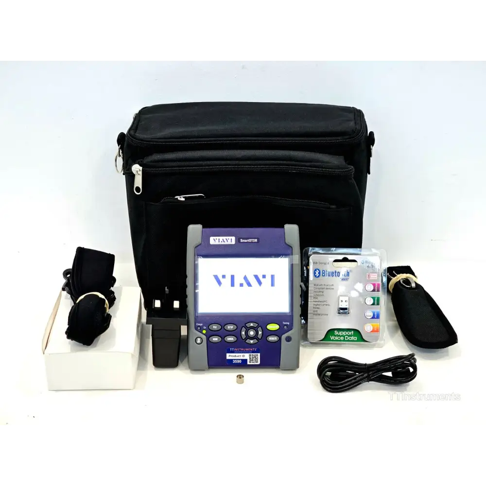 Viavi JDSU E136FB SmartOTDR front view showing touchscreen display and SC-APC optical port