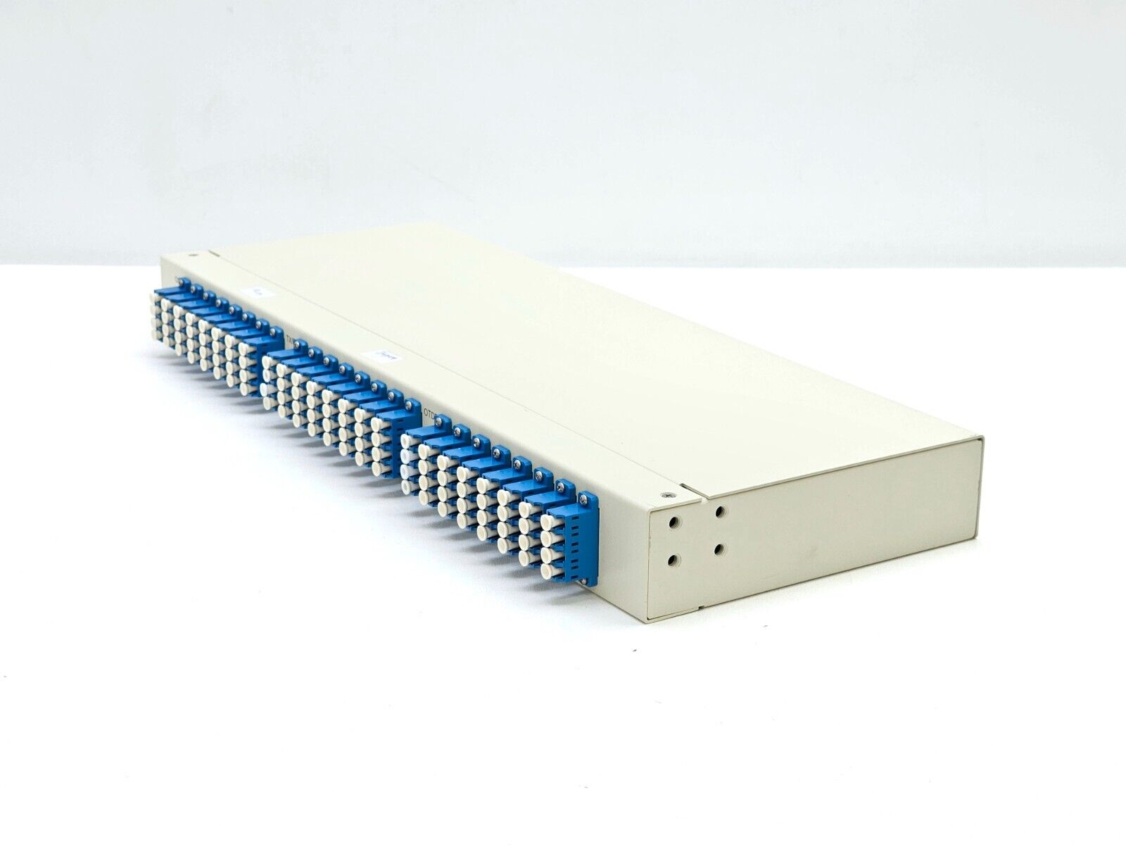 Viavi JDSU E98RKWDM1650LCUPC RACK (1U) OF 32 WDM (1650NM) WITH LC/UPC CONNECTORS