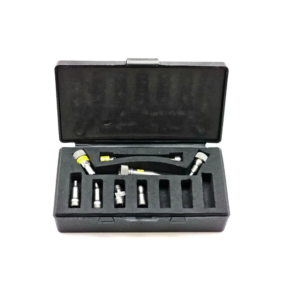 FCL-P1100 top view showing adapter interface and cleaning mechanism