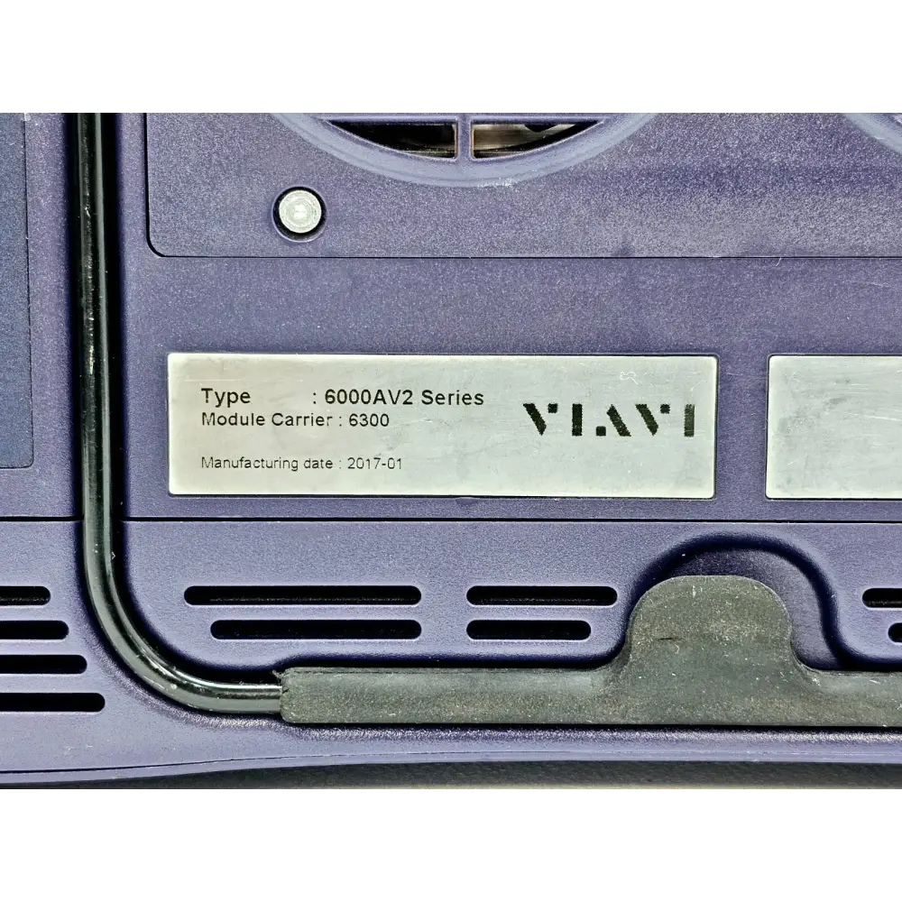 Close-up of Viavi 8126B module label showing 1310/1550 nm wavelength and dynamic range specs