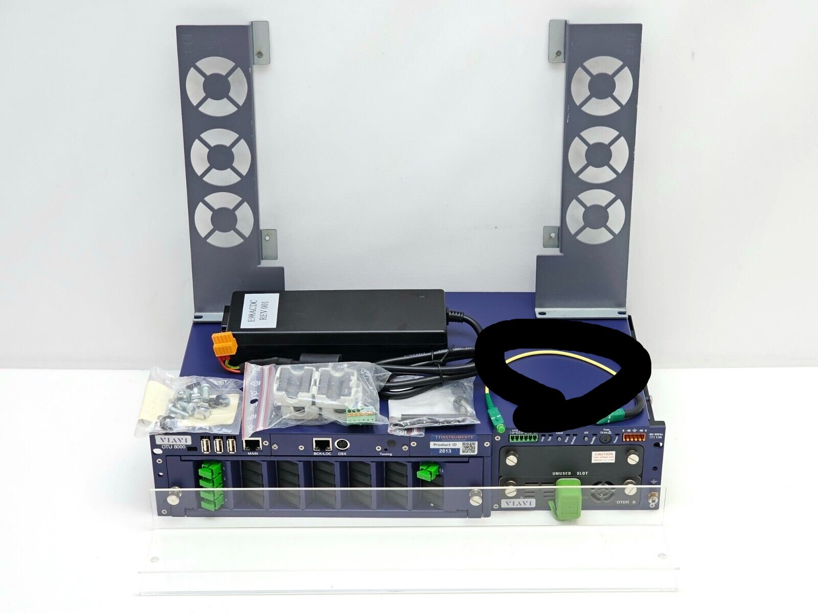 Viavi JDSU OTU 8000e + OTAU 1x4 Optical Switch & E81165B 1650 Filtered Live OTDR