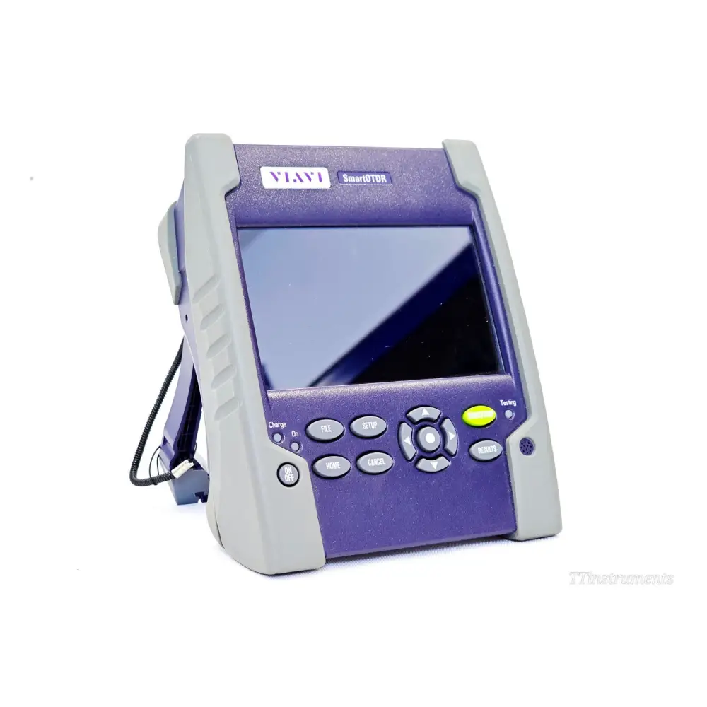 VIAVI SmartOTDR E118FA65 front view showing 5-inch touchscreen, keypad buttons, charge and testing indicators