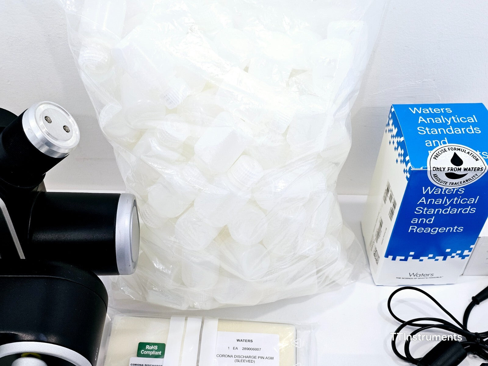 Waters Xevo TQ-S 186005453 Mass Spectrometer 2013 + Pumps + IonKey Source + More