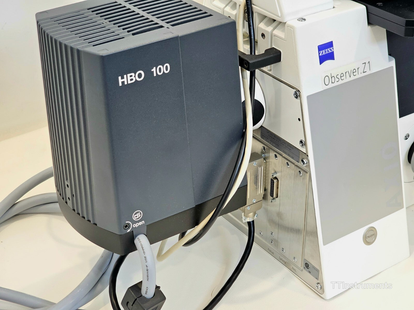 ZEISS Axio Observer Z1 Motorized Microscope with Laptop, Camera and Light Source